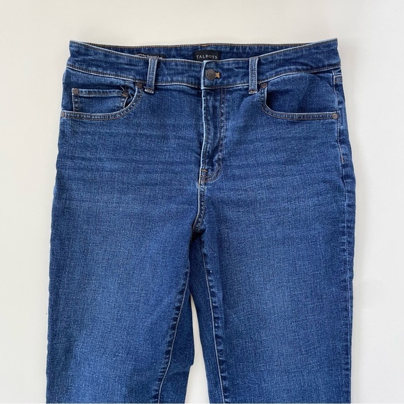 Talbots Women's Everyday Relaxed Jeans in Orion Wash Size 10 - Picture 4 of 10